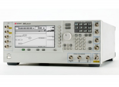 Keysight E8267D - Векторный генератор сигналов PSG, 100 кГц - 44 ГГц